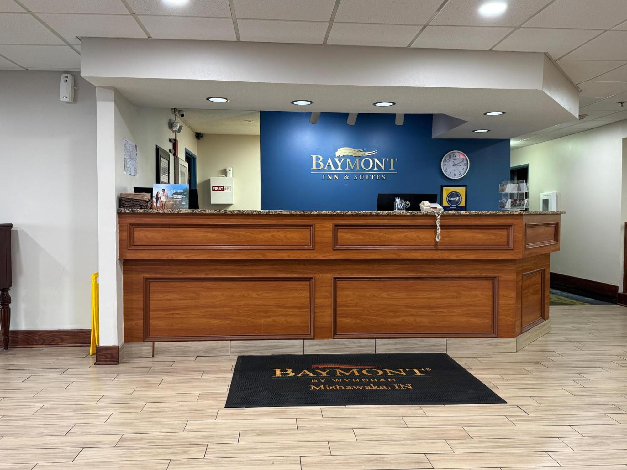 Baymont By Wyndham Mishawaka South Bend Area Hotel Buitenkant foto