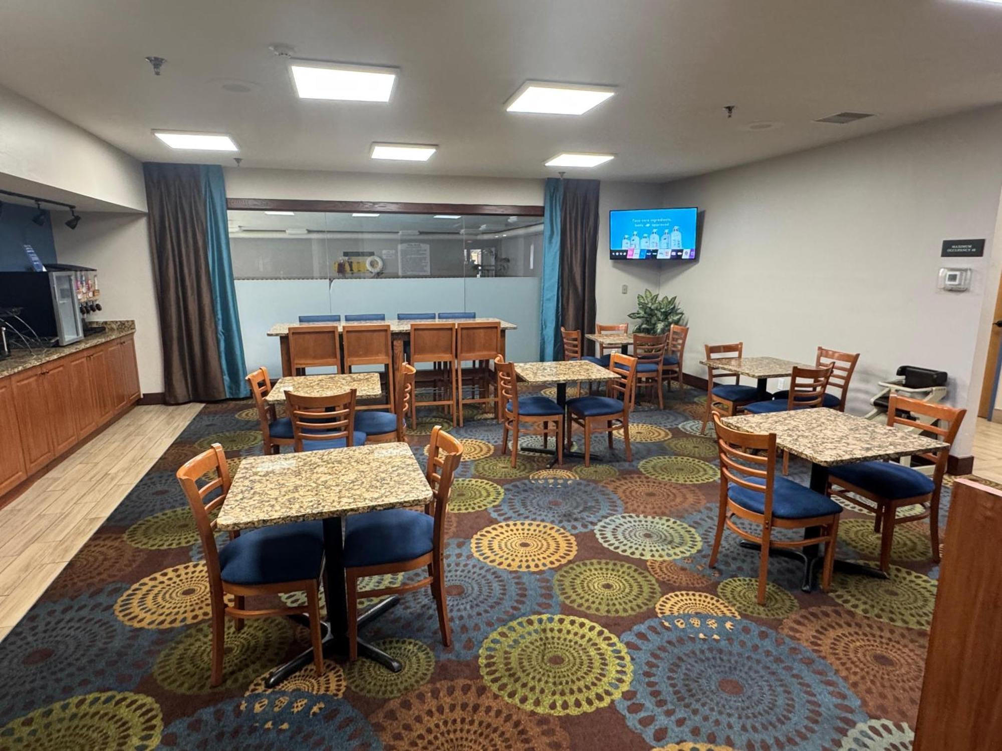 Baymont By Wyndham Mishawaka South Bend Area Hotel Buitenkant foto