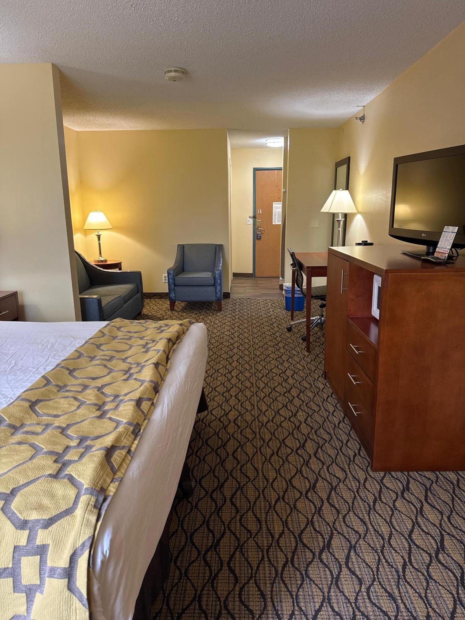 Baymont By Wyndham Mishawaka South Bend Area Hotel Buitenkant foto